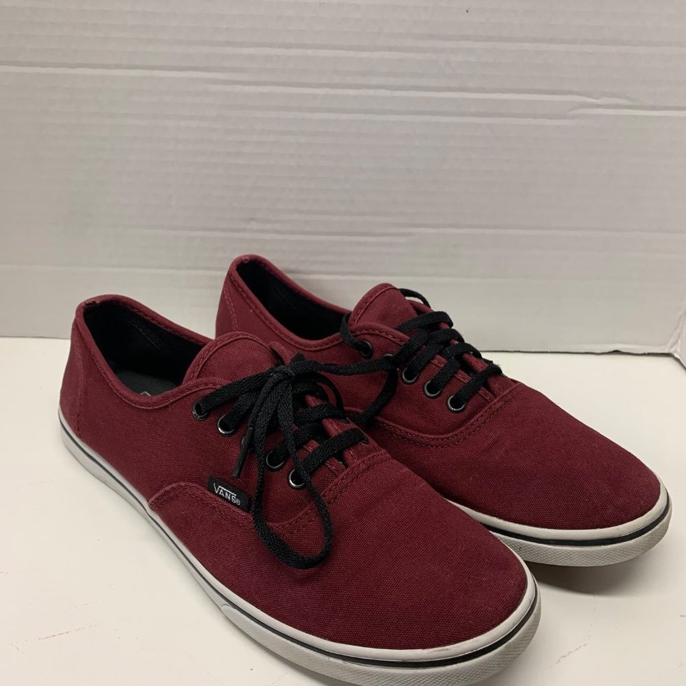 Vans unisex vine color size 7.5‎